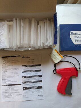 Dennison No. 10312 Fine Fabric Pistol-Grip Swiftach Tool and S-10674 Fasteners